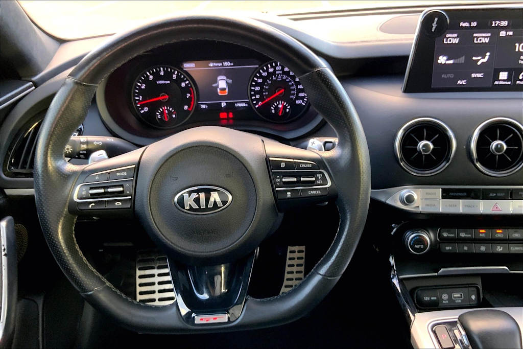 2019 Kia Stinger GT2 12