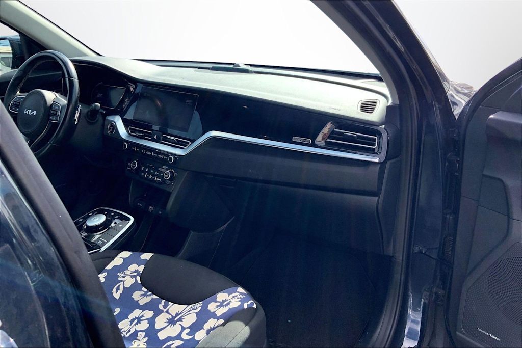 Thumbnail: 2022 Kia Niro - 15