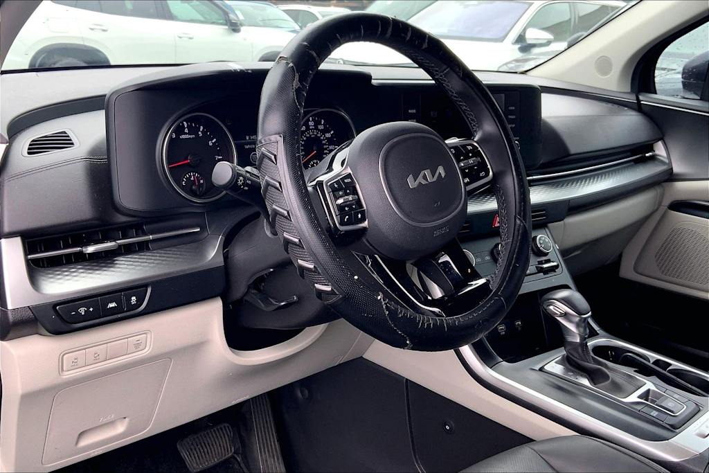 Thumbnail: 2023 Kia Carnival - 2
