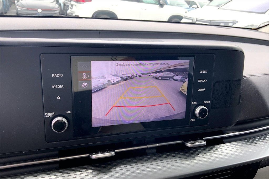 Thumbnail: 2023 Kia Carnival - 16