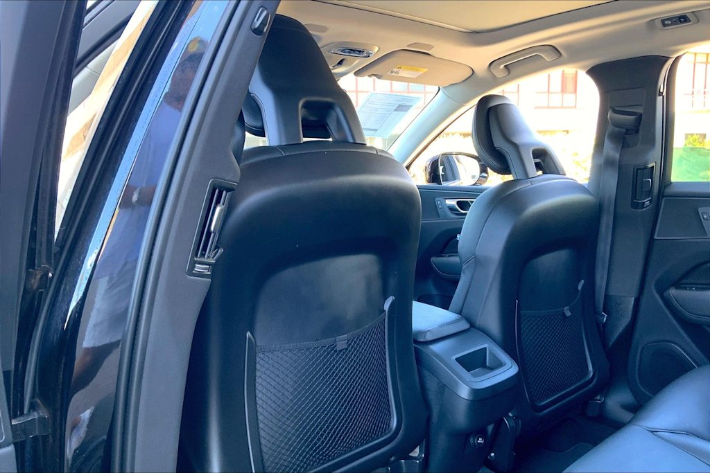 Thumbnail: 2018 Volvo XC60 - 20