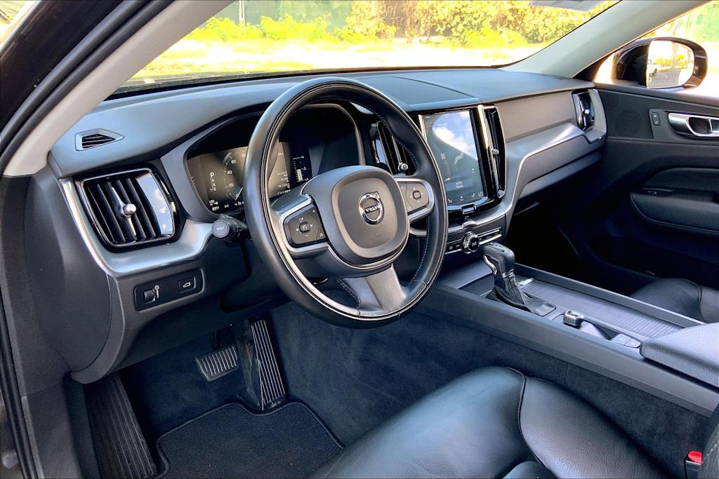 Thumbnail: 2018 Volvo XC60 - 2