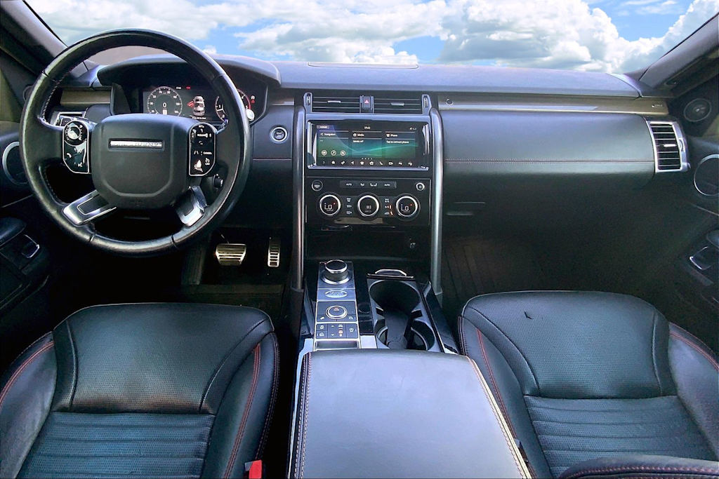 Thumbnail: 2020 Land Rover Discovery - 10