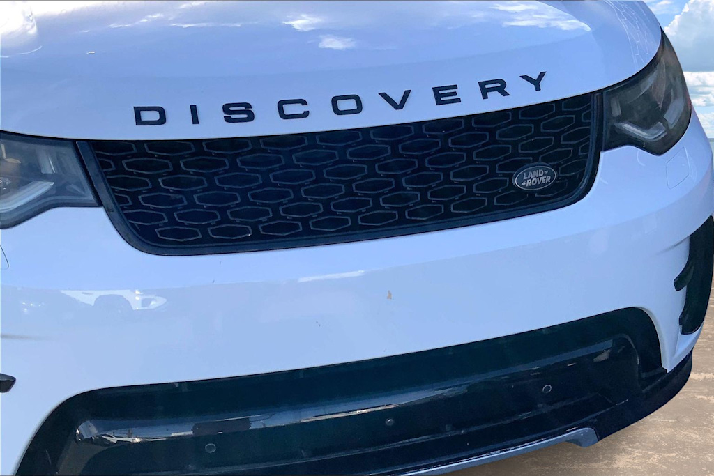 Thumbnail: 2020 Land Rover Discovery - 7