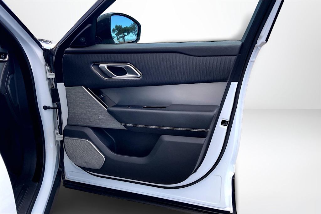 Thumbnail: 2018 Land Rover Range Rover Velar - 28