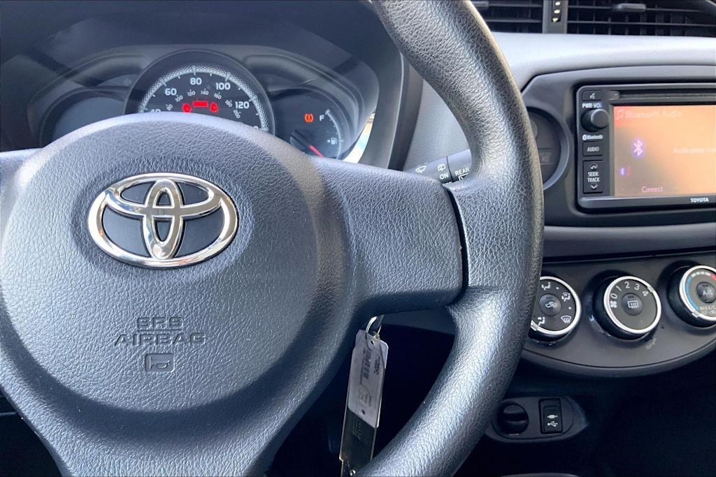 Thumbnail: 2016 Toyota Yaris - 25