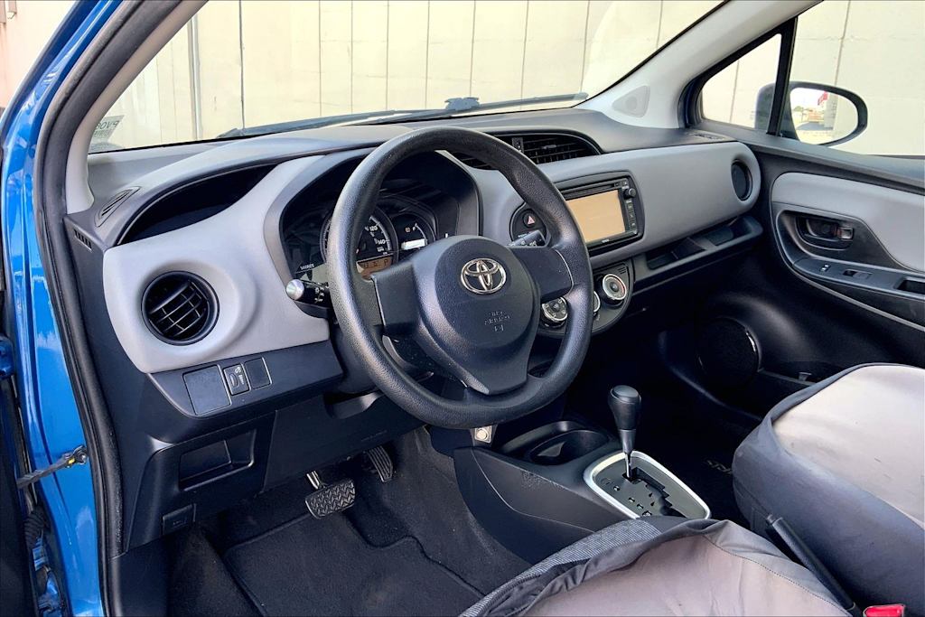 Thumbnail: 2016 Toyota Yaris - 2