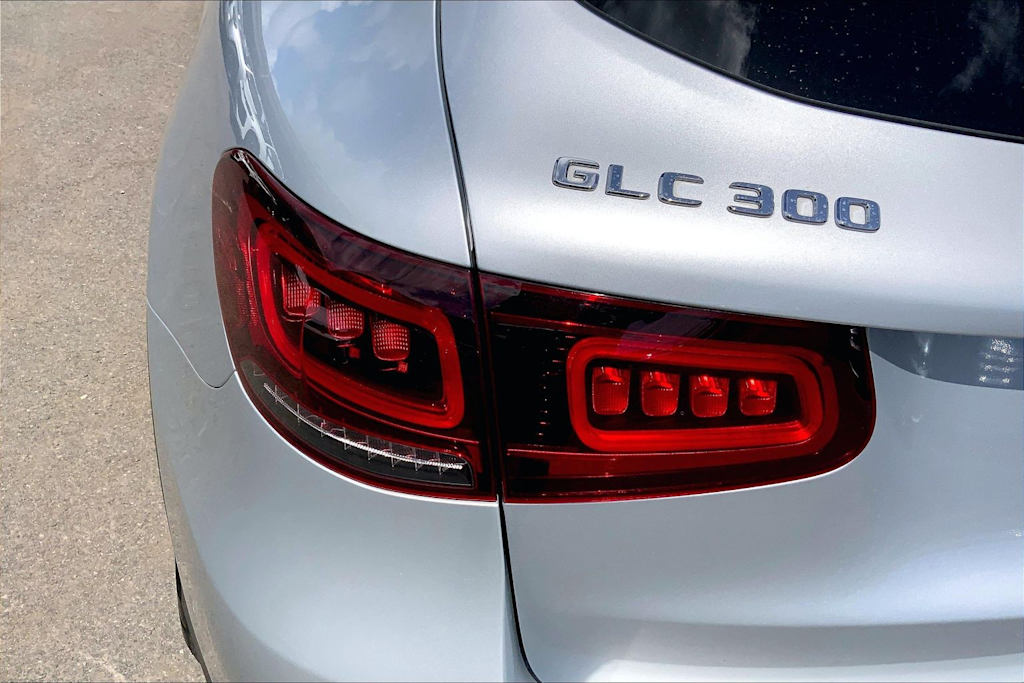Thumbnail: 2020 Mercedes-Benz GLC - 32