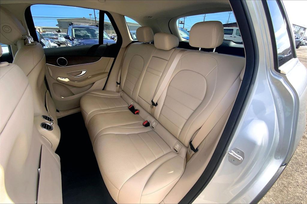 Thumbnail: 2020 Mercedes-Benz GLC - 29