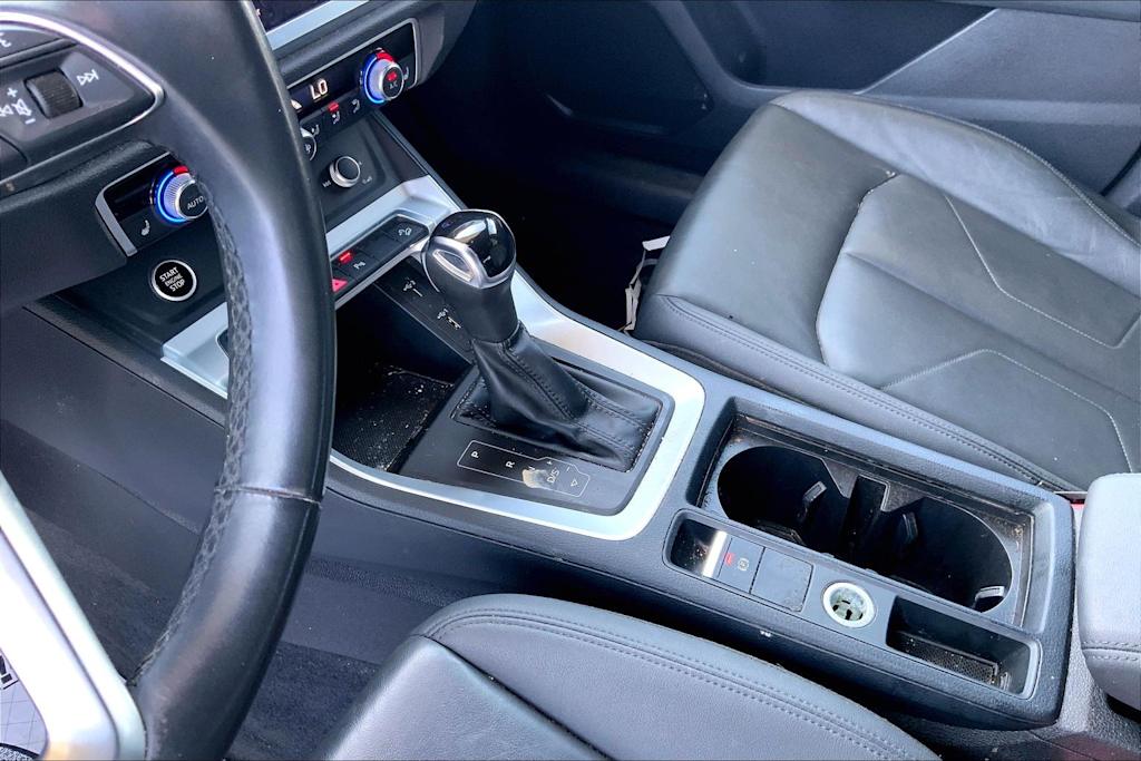 Thumbnail: 2021 Audi Q3 - 17