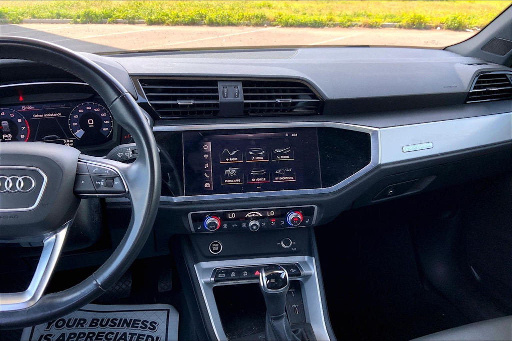 Thumbnail: 2021 Audi Q3 - 15