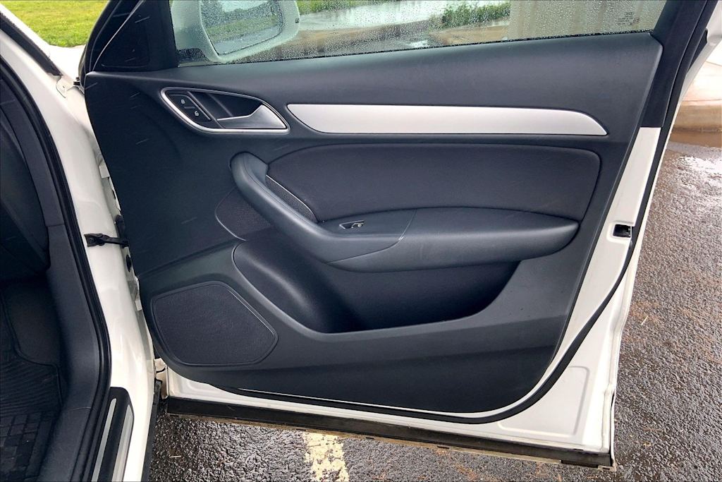 Thumbnail: 2018 Audi Q3 - 28