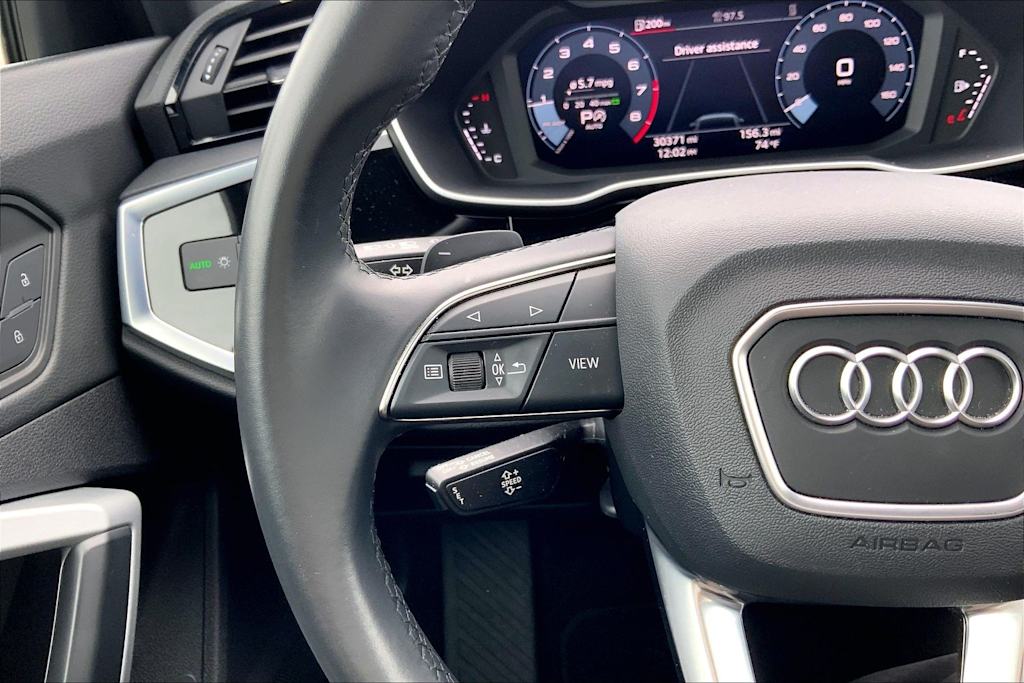 Thumbnail: 2022 Audi Q3 - 25