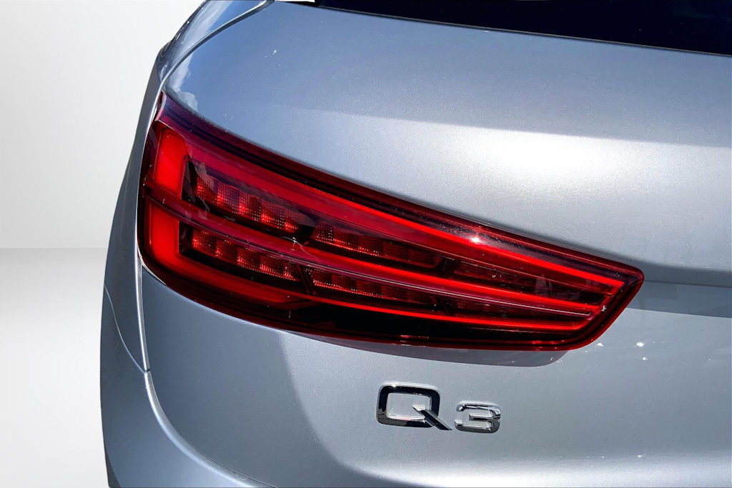 Thumbnail: 2018 Audi Q3 - 32