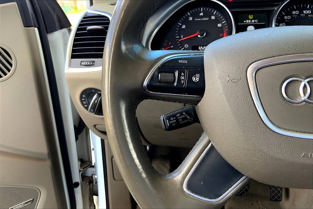 Thumbnail: 2015 Audi Q7 - 24