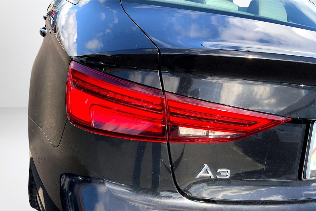 Thumbnail: 2017 Audi A3 - 32