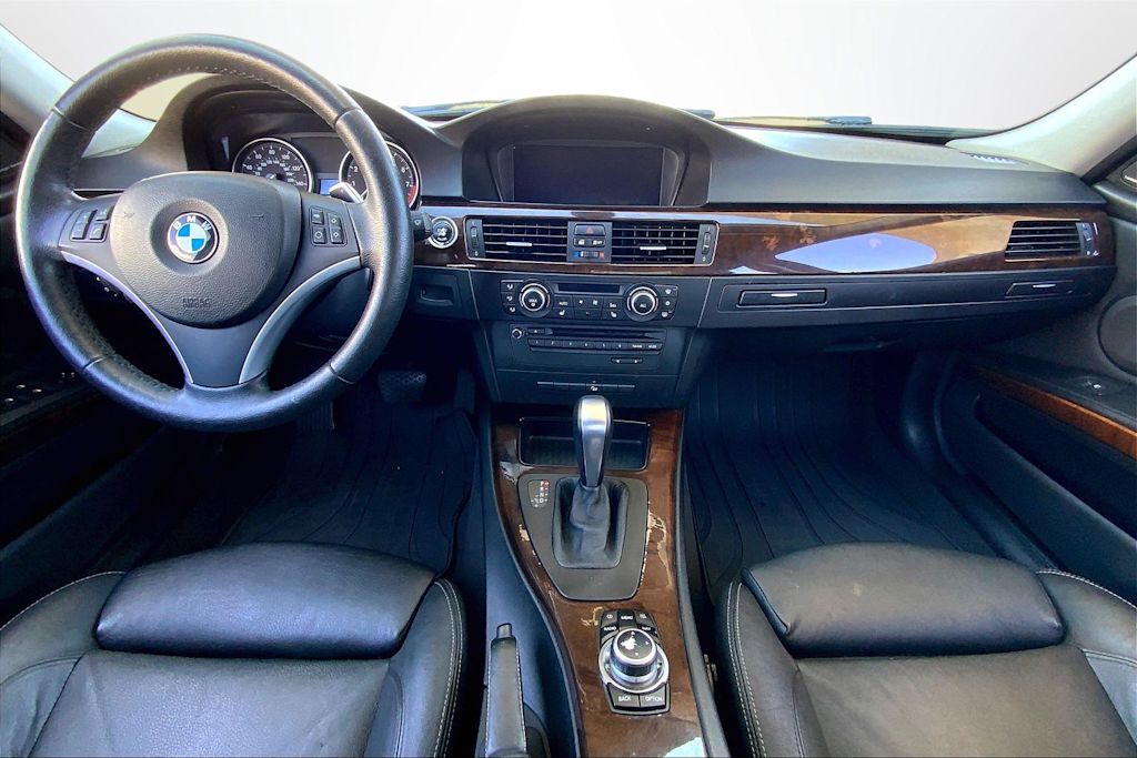Thumbnail: 2011 BMW 3 Series - 9