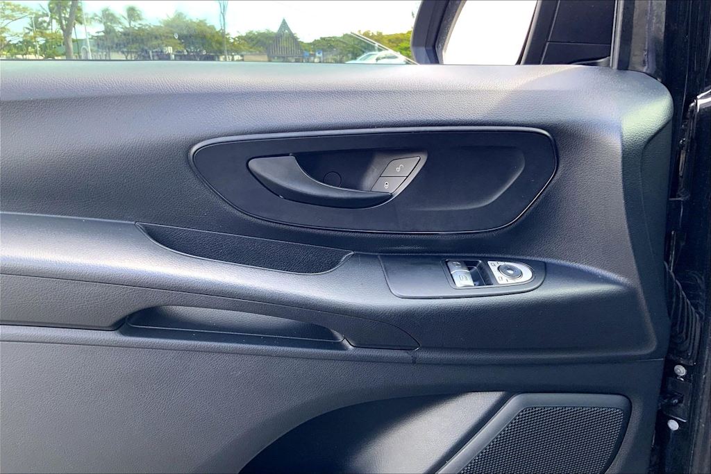 Thumbnail: 2018 Mercedes-Benz Metris - 23