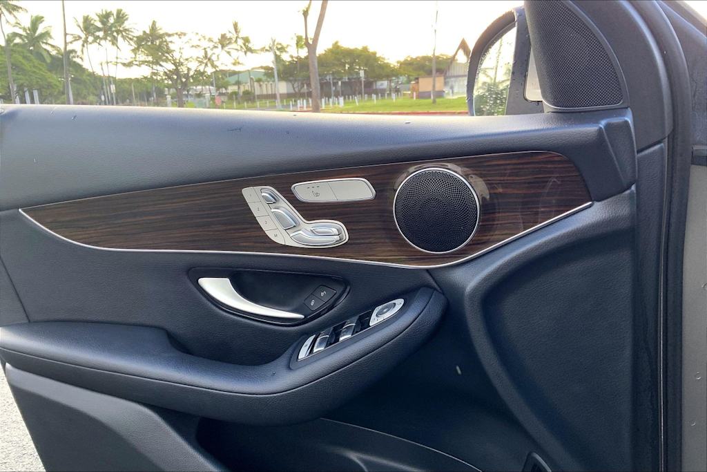 Thumbnail: 2019 Mercedes-Benz GLC - 26