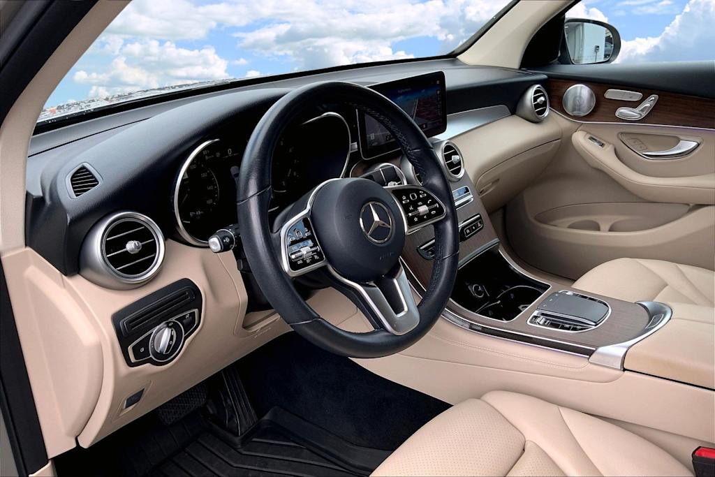 Thumbnail: 2020 Mercedes-Benz GLC - 2