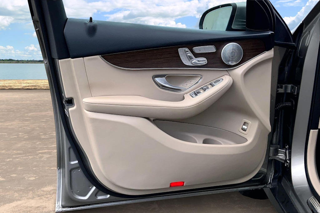 Thumbnail: 2020 Mercedes-Benz GLC - 27