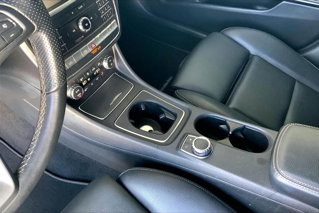 Thumbnail: 2019 Mercedes-Benz GLA - 17