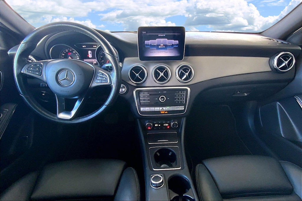 Thumbnail: 2019 Mercedes-Benz GLA - 10