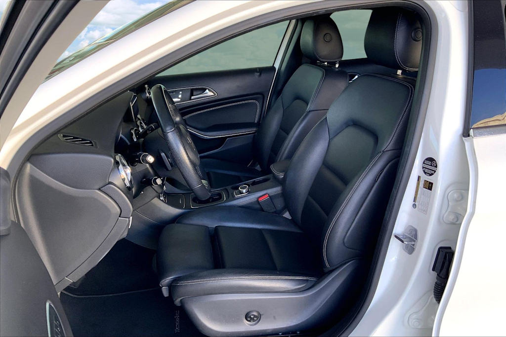 Thumbnail: 2019 Mercedes-Benz GLA - 11