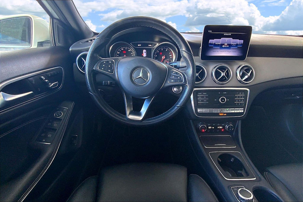Thumbnail: 2019 Mercedes-Benz GLA - 14