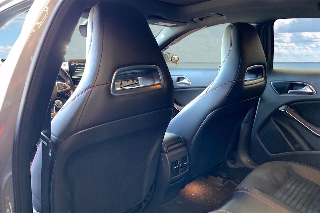 Thumbnail: 2018 Mercedes-Benz GLA - 12