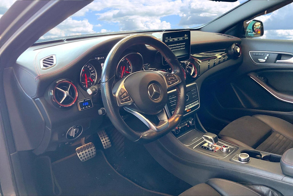 Thumbnail: 2018 Mercedes-Benz GLA - 2