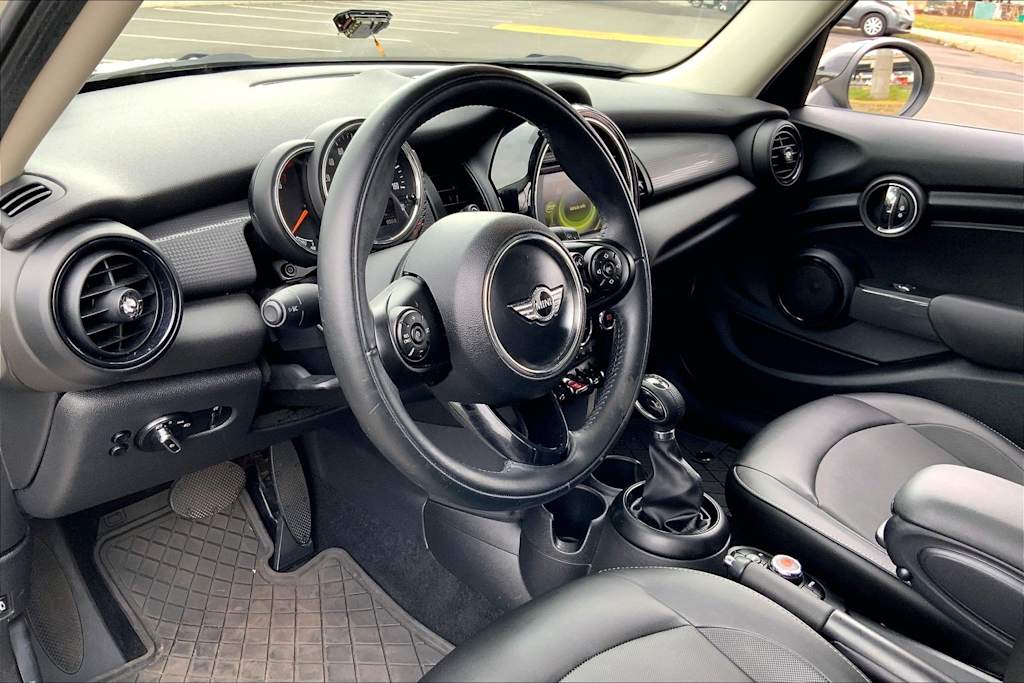 Thumbnail: 2017 MINI Cooper - 2