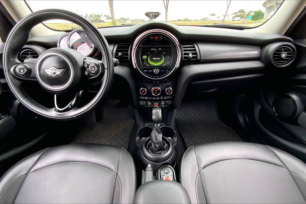 Thumbnail: 2017 MINI Cooper - 9