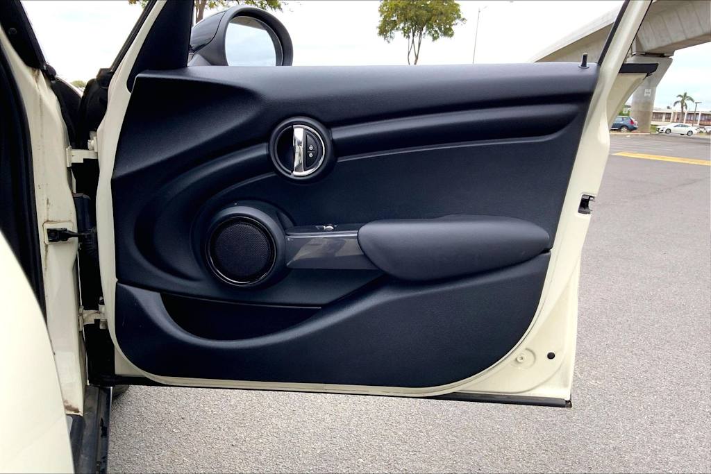 Thumbnail: 2017 MINI Cooper - 27