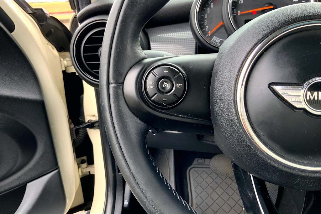 Thumbnail: 2017 MINI Cooper - 24