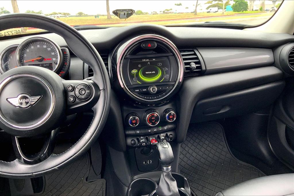 Thumbnail: 2017 MINI Cooper - 14