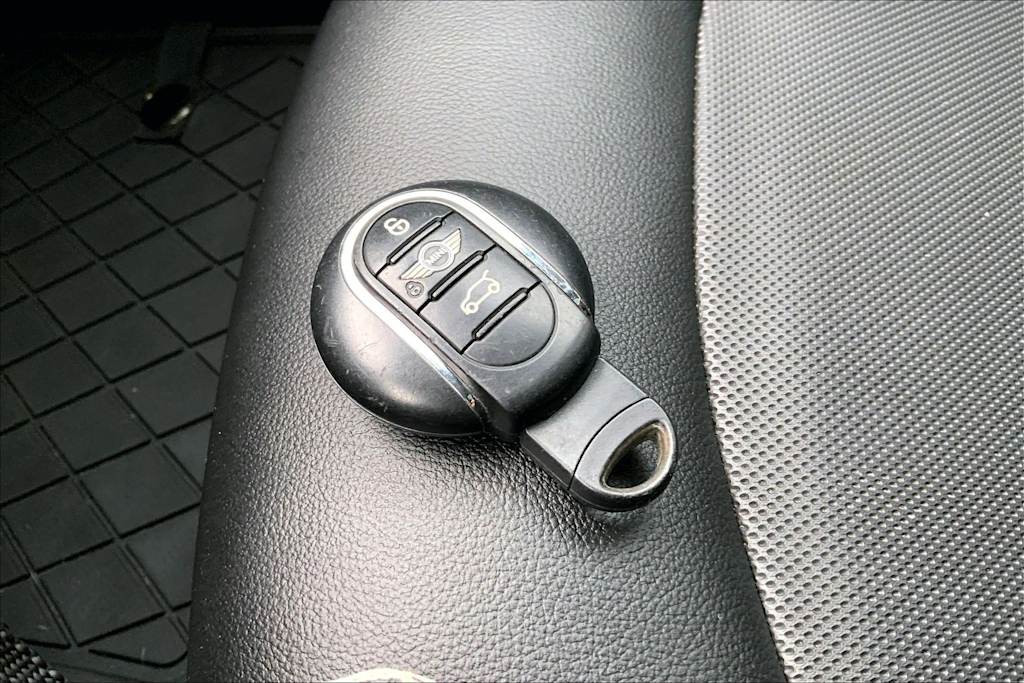 Thumbnail: 2017 MINI Cooper - 19