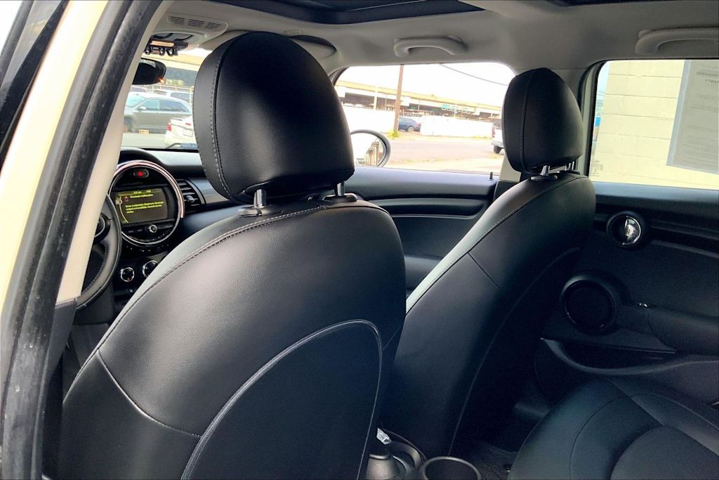 Thumbnail: 2017 MINI Cooper - 12