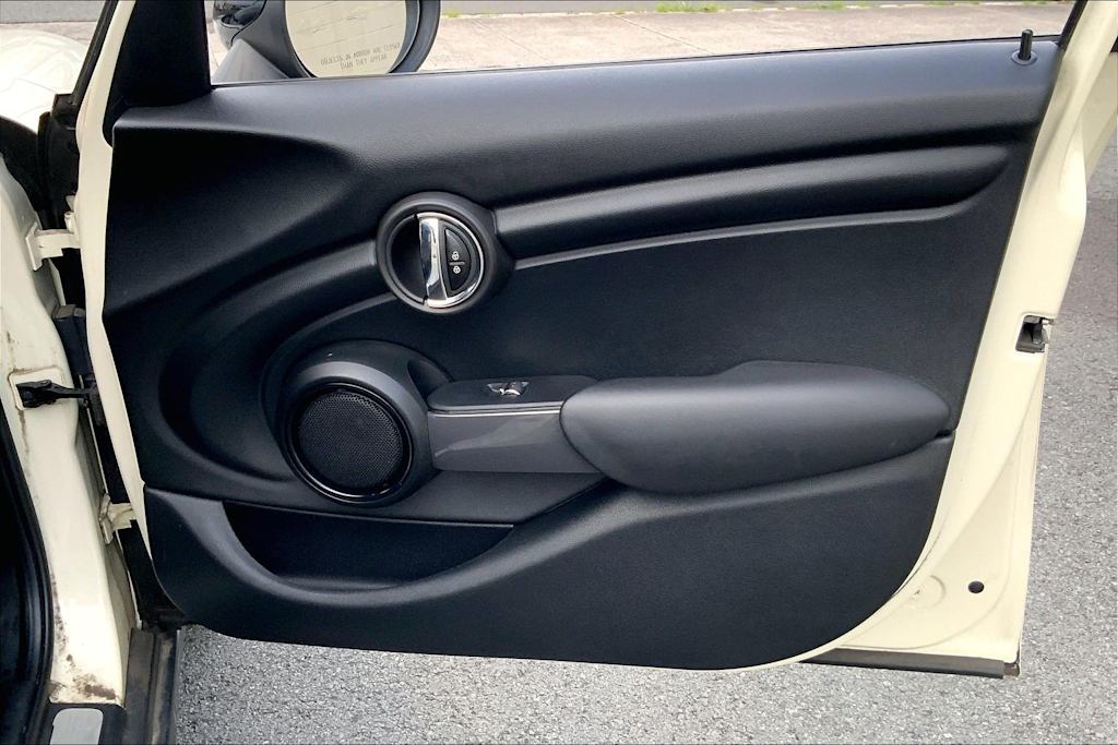 Thumbnail: 2017 MINI Cooper - 26