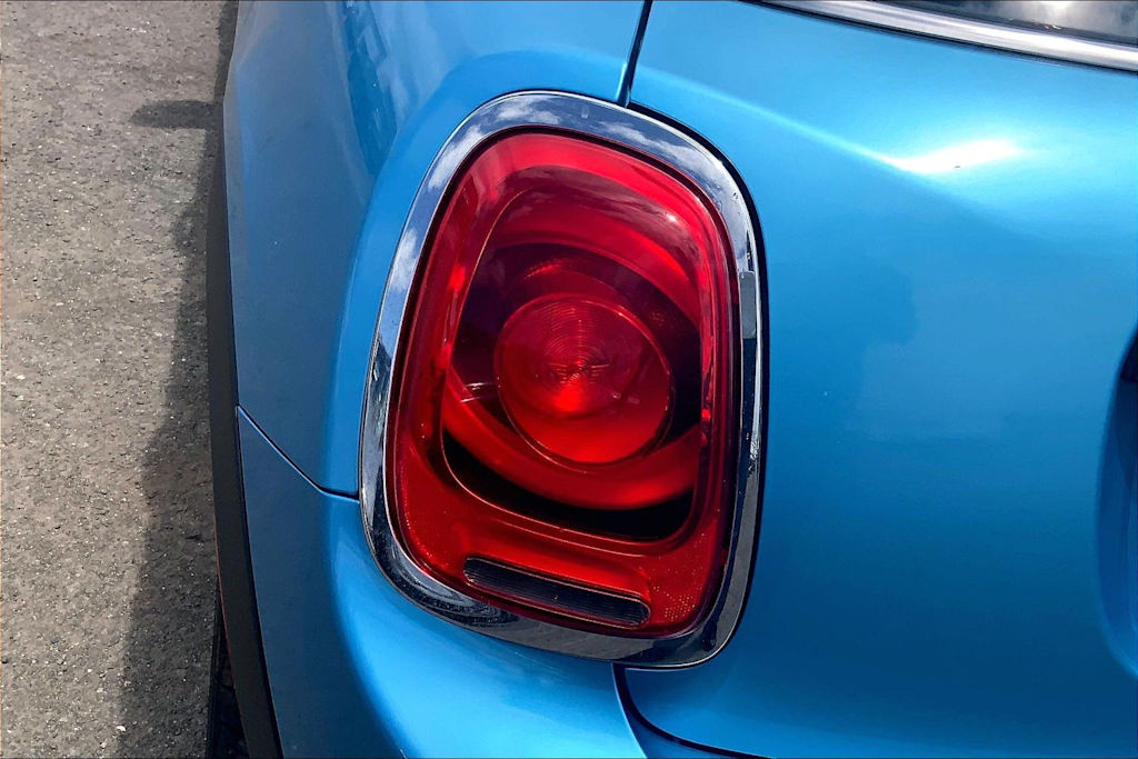 Thumbnail: 2019 MINI Cooper - 32