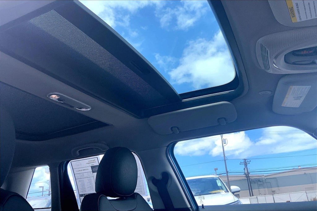 Thumbnail: 2019 MINI Cooper - 30