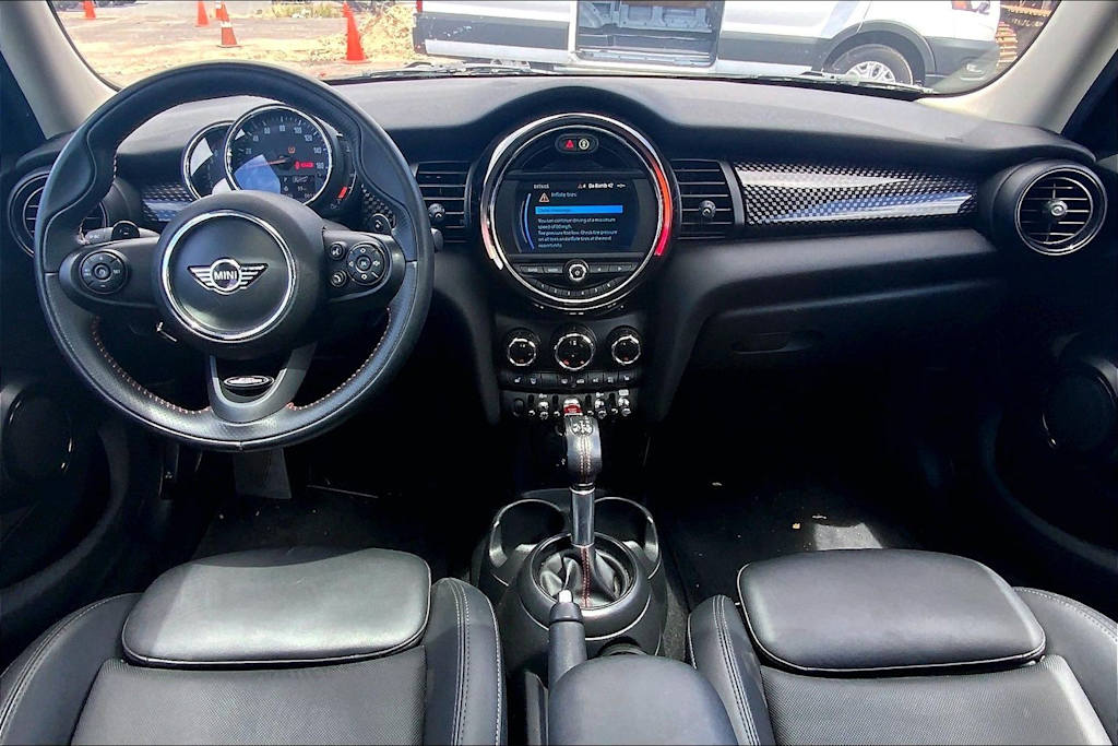 Thumbnail: 2019 MINI Cooper - 10
