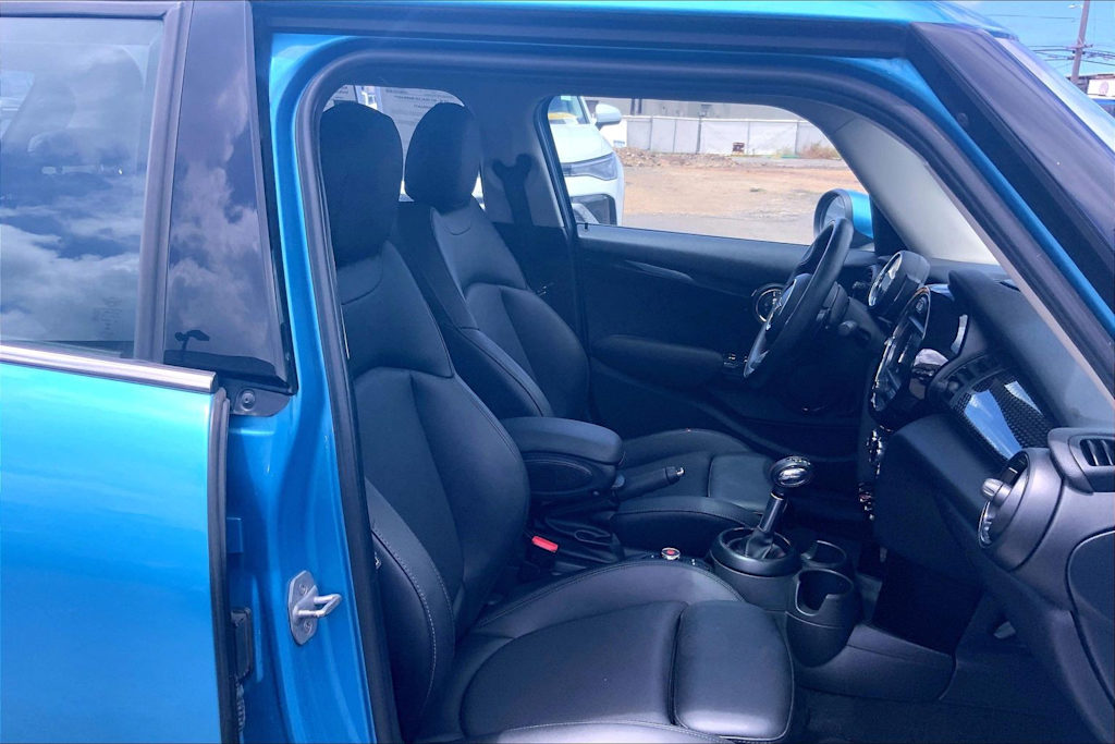 Thumbnail: 2019 MINI Cooper - 12