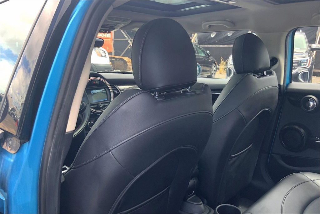 Thumbnail: 2019 MINI Cooper - 13