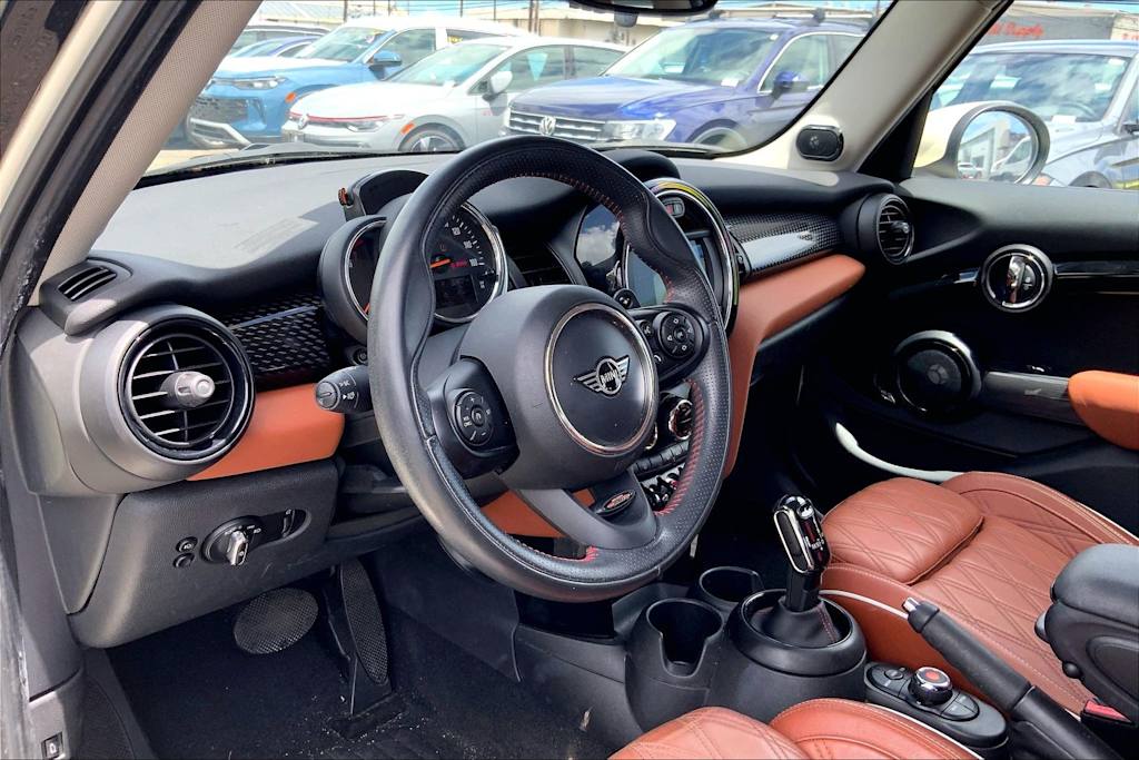 Thumbnail: 2021 MINI Cooper - 2