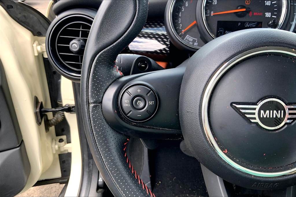 Thumbnail: 2021 MINI Cooper - 25