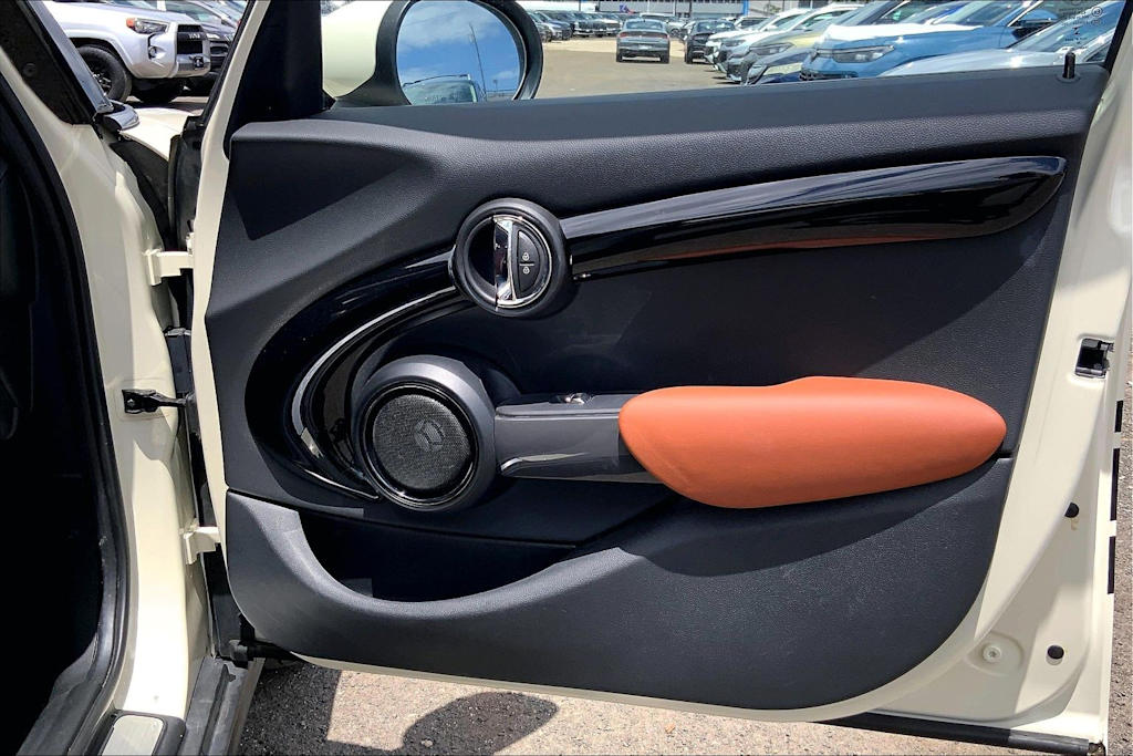 Thumbnail: 2021 MINI Cooper - 28