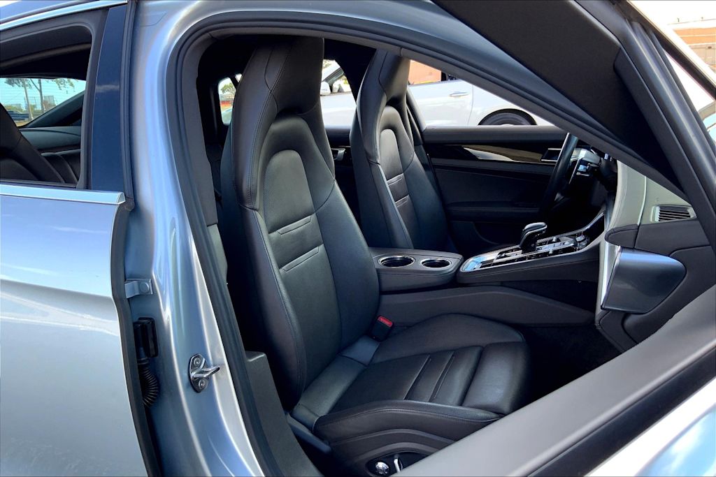 Thumbnail: 2018 Porsche Panamera - 19