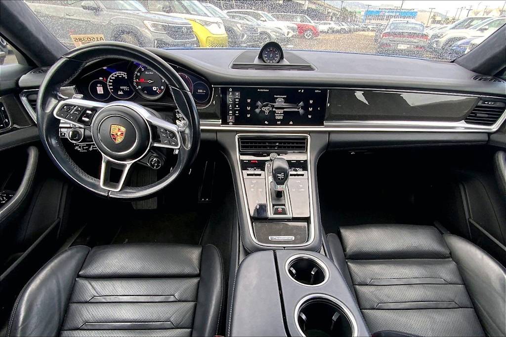 Thumbnail: 2017 Porsche Panamera - 10