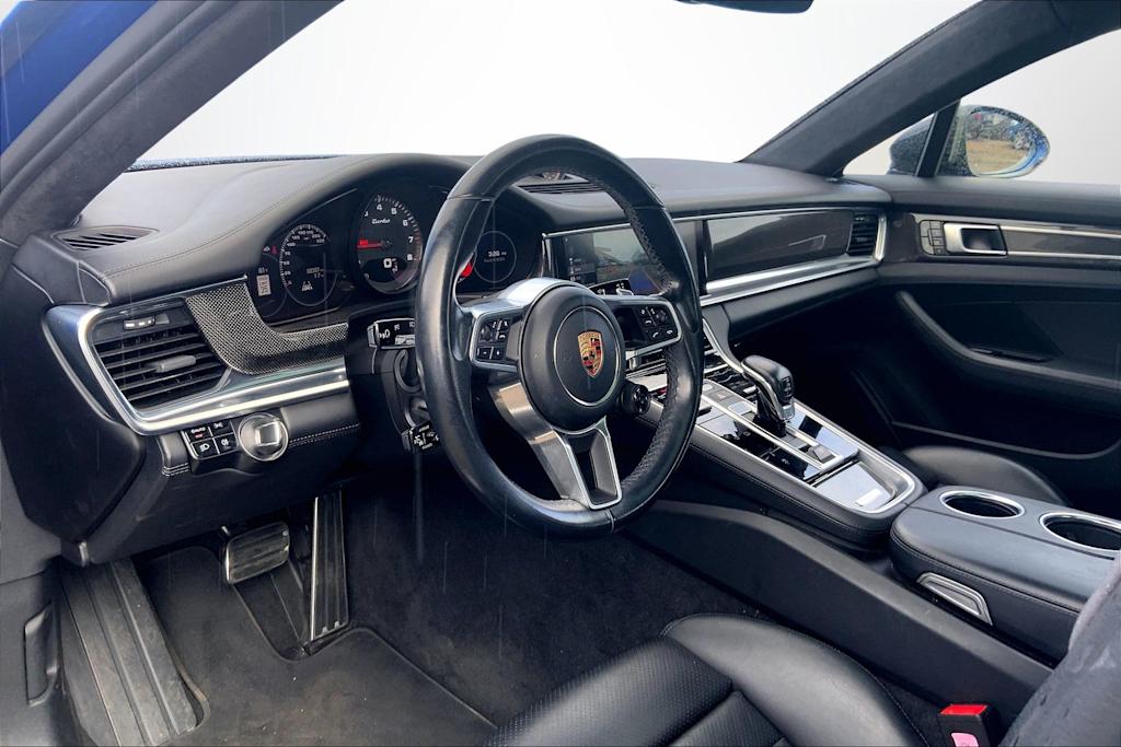 Thumbnail: 2017 Porsche Panamera - 2